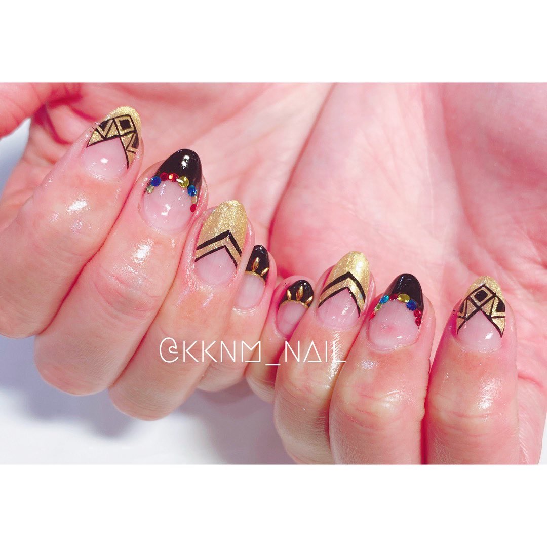 Twitter இல かきぬま 不定期更新 モチーフネイル ツイステッドワンダーランド レオナ キングスカラー ご来店ありがとうございました ツイステッドワンダーランド ツイステ サバナクロー レオナキングスカラー ディズニー Disney