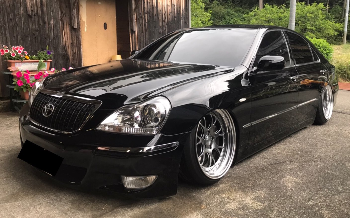 تويتر ふぃるむやさん Osaka على تويتر カーフィルム施工 車両情報 18マジェスタ フロントガラス 黒15 フロントサイド 黒5 リアサイド 黒5 リアガラス 黒5 極低車高の黒セダンに全面黒はかなりかっこいいです カーフィルム 全スモ 18マジェスタ