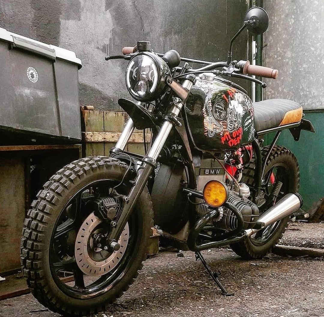CafeRacerCultgr's tweet photo. BMW R 80RT
Bandisca Romania
#bandisca #caferacercult #bmw #r80rt #makelifearide #bmwcustom #bucurest #romania https://t.co/BOduaINoHX