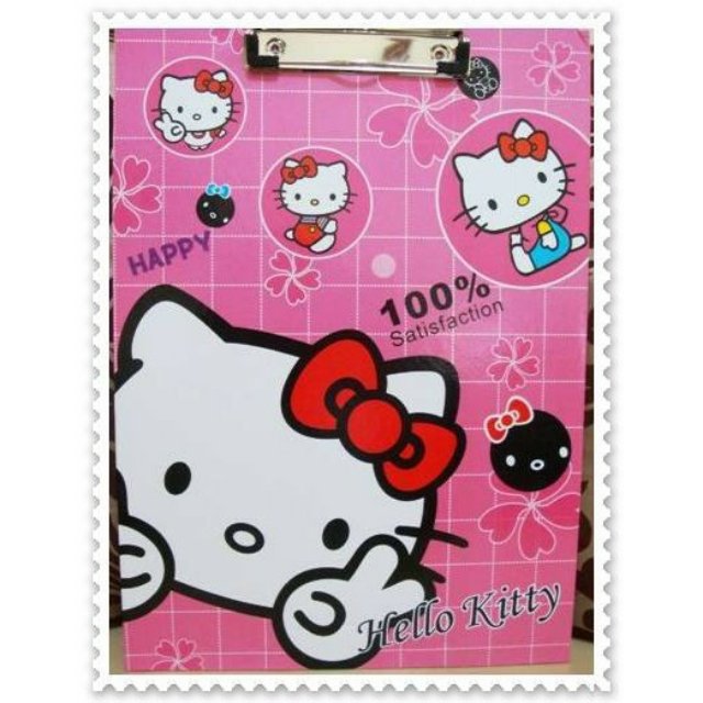 KittyShop_ID's tweet photo. Papan Nota / Papan Ujian Large - Hello Kitty Peace seharga Rp30.000. Dapatkan produk ini hanya di Shopee! https://t.co/Qp2HG4feso #ShopeeID https://t.co/C3Z6Vc9Vwf