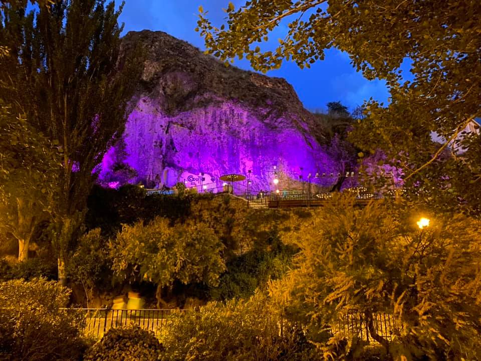 Recuperando, poco a poco, la nueva normalidad, (en Grotte es más fácil).
Abrimos jueves y viernes desde las 19:00
Sábados y domingos desde las 12:00 del mediodía