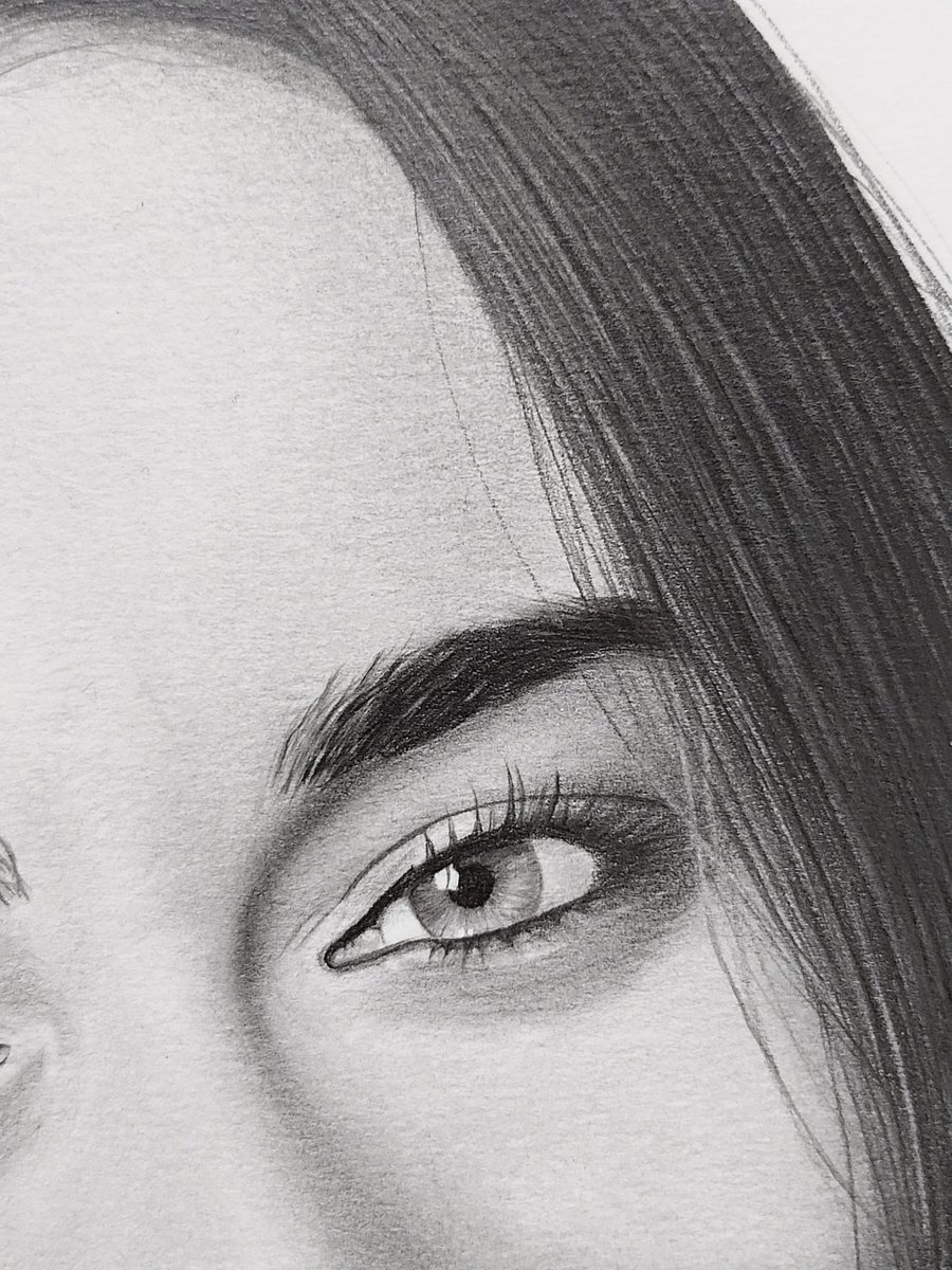 رسم جديد ل فايا يونان 

Graphite on Fabriano paper
Model <a href="/Faiayounan/">Faia Younan</a> 
27.5 * 37.5
اذا عجبكم سووا ريتويت حتى يشوفوه اصدقائكم ⁦❤️⁩