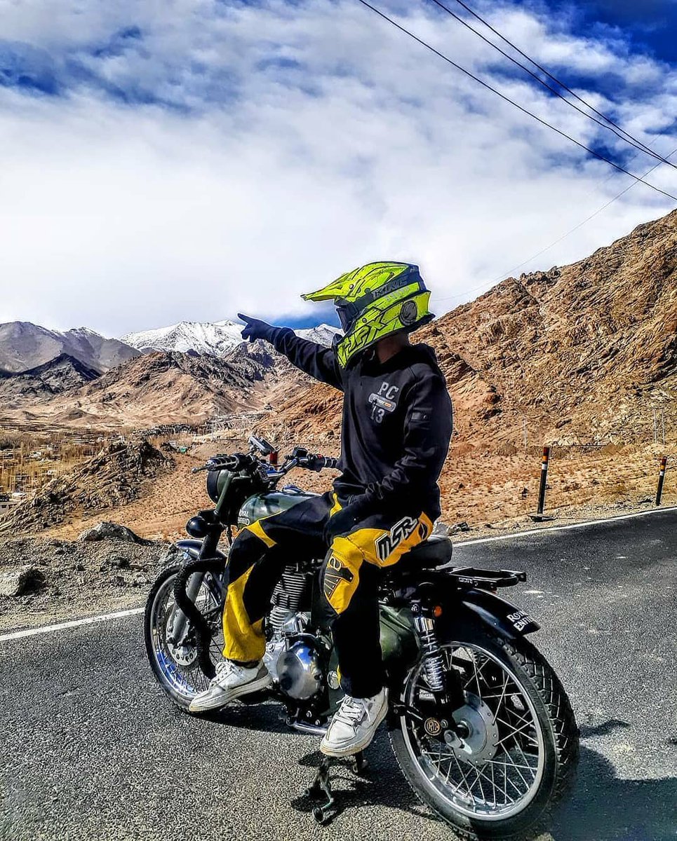 plans2pick's tweet photo. #enfieldwanderer #bikeholic #mountains #himalayas #bikersofinstagram #royalenfield #royalenfieldlovers #motoculture #fuelmotorcycles #motorcyclegear ,
#adventureriding #twowheels #dustyroads #lehladakh #ladakhdiaries #plans2pick #planstopick https://t.co/nT17Wn4Cpo