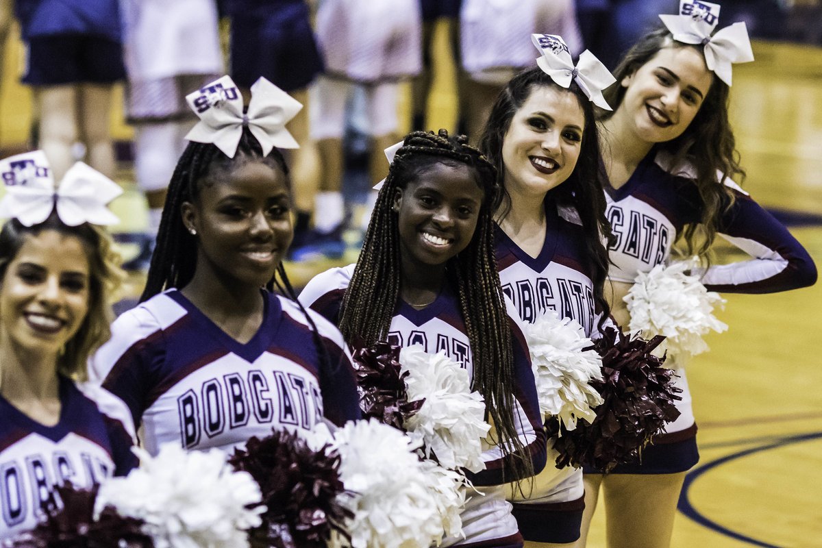 We love supporting our Bobcats!

#NationalSmileDay😁