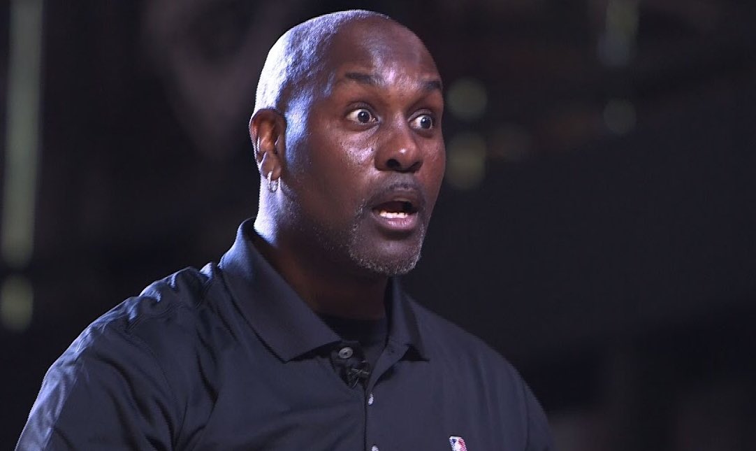 mldiffley's tweet image. So far today, #Anonymous has

- taken down the Minneapolis PD website
- hacked the Chicago PD radio 
- exposed Trump, Epstein, and many others for child trafficking 
- exposed the royal family for killing princess Diana 

It’s not even noon.