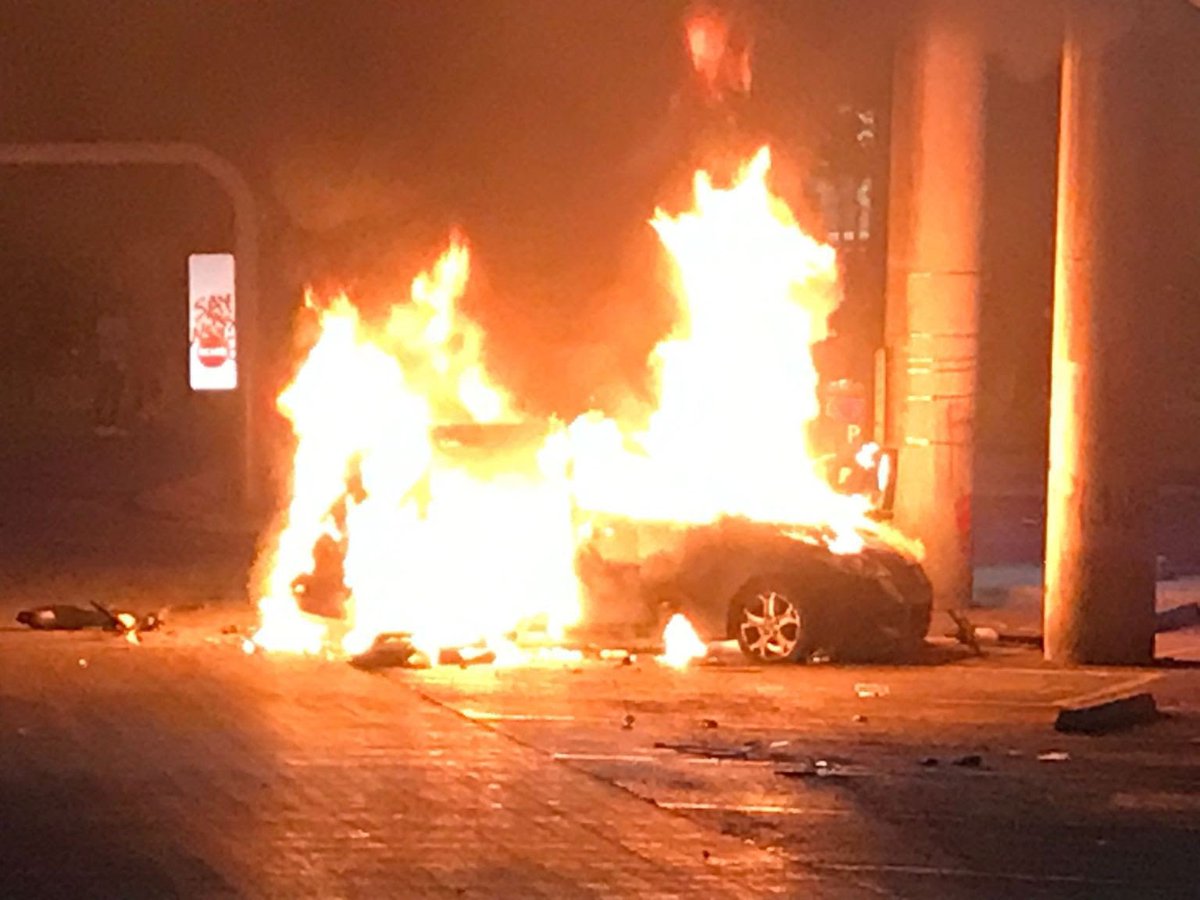 DanVForbes's tweet photo. Come on Austin. We’re better than this. #StopTheRiots #stophate #cantfixstupid #GeorgeFloyd #thisisnottheanswer https://t.co/rhIReqbPni