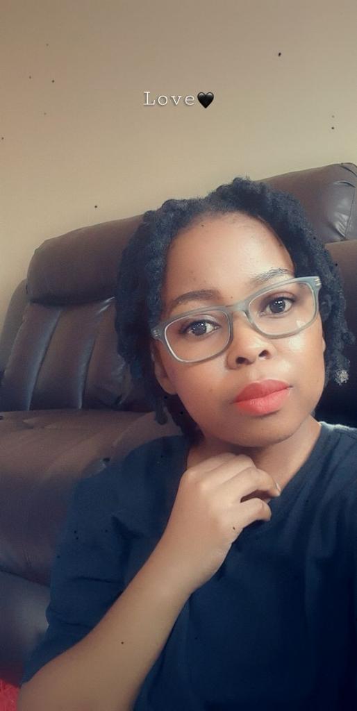 Keoi_In_Tech's tweet image. 4 modules finally COMPLETE 🚀
Snaps + pear and oats smoothie + 1 episode of some series (hopefully just 1 episode 😅) then we develop some more content. #codetelligent