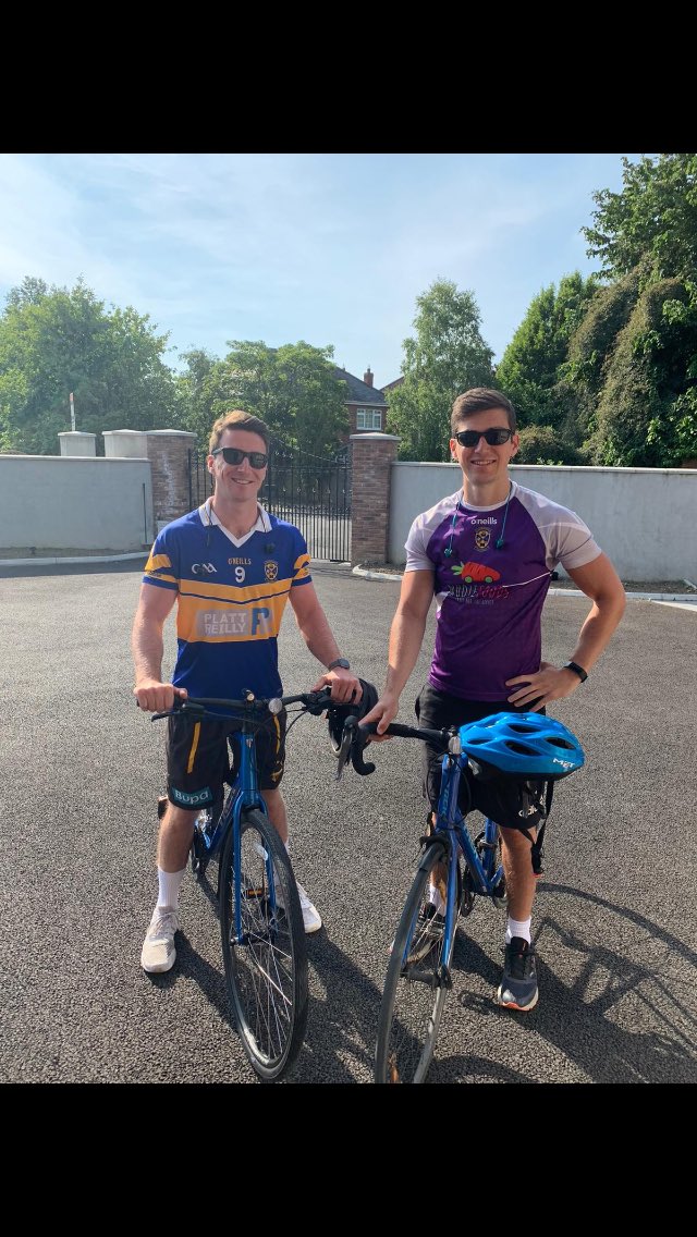 SBoland9's tweet photo. Bolands Day 2:

Shane &amp; @Michaelboland95 - 🚴 50km each
Marian - 6km 🚶‍♀️ 
Nicky - 4km 🚶 

Keep the donations coming 🙏🏻🙏🏻

@CastleknockGAA 
#AnswerTheCall https://t.co/pFm9hNXYyA