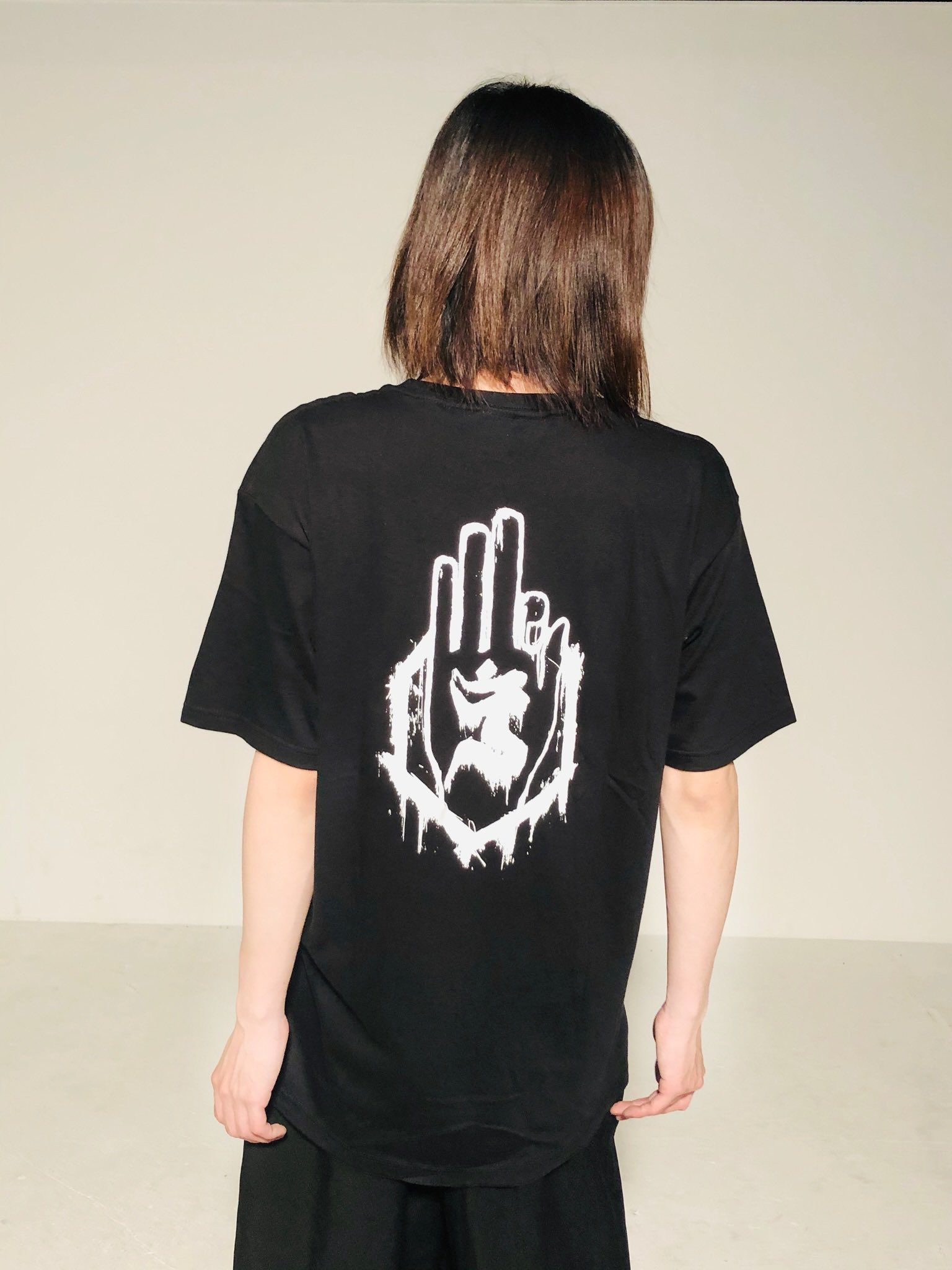 真天地開闢集団ジグザグ 悪霊退治 Tシャツ、マフラータオル