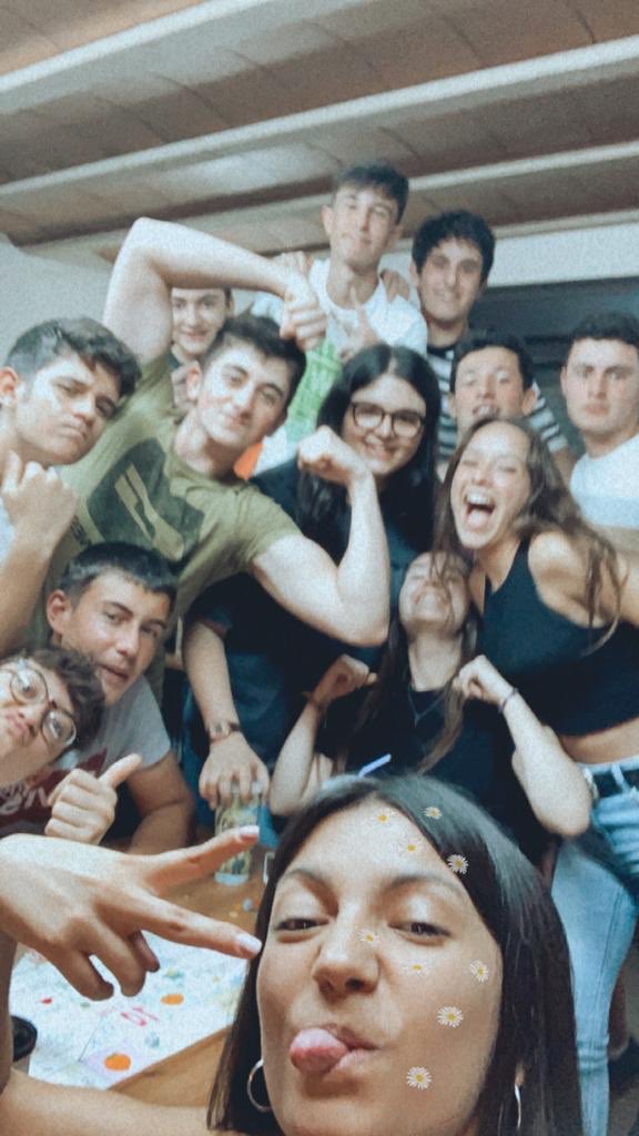 Como echaba de menos estos raticos, que felicidad más tontaa🤩
