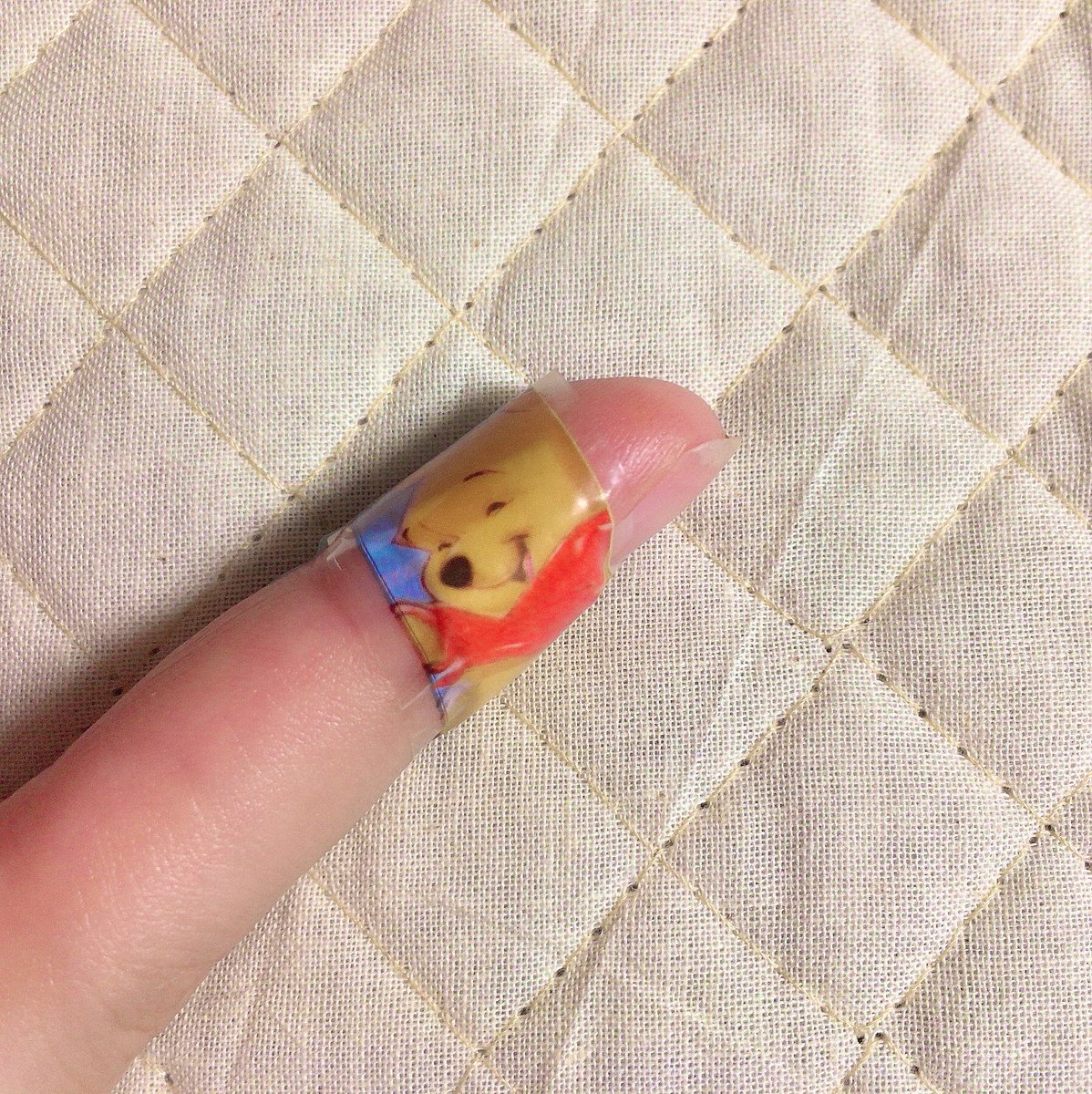 廣瀬優里 A Twitter ステイホームで見つけた新しい楽しみ 可愛い絆創膏を目立つところに貼ってるんるん 大した怪我ではありません 廣瀬優里 A Twitter ステイホームで見つけた新しい楽しみ 可愛い絆創膏を目立つところに貼ってるんるん 大した怪我ではありません