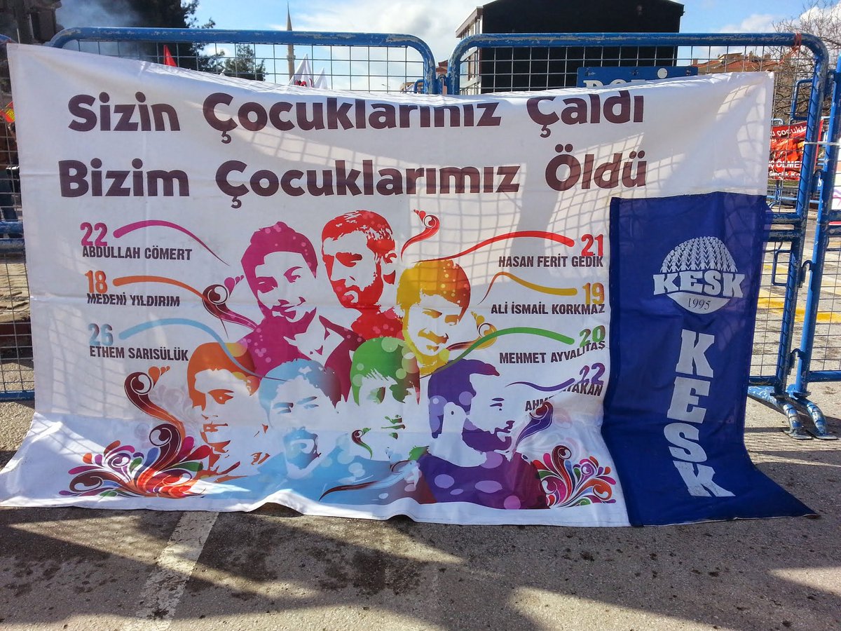 'Sizin çocuklarınız çaldı
Bizim çocuklarımız öldü'
#BilaleAnlatırGibi 
#Gezi7yasında 
#GeziyiHatırla