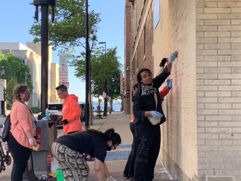 madison_365's tweet photo. Hundreds of people are on State Street this morning cleaning up after last night’s rioting. More to come at https://t.co/gLDomSGnOS. https://t.co/2zNgWqpRLW