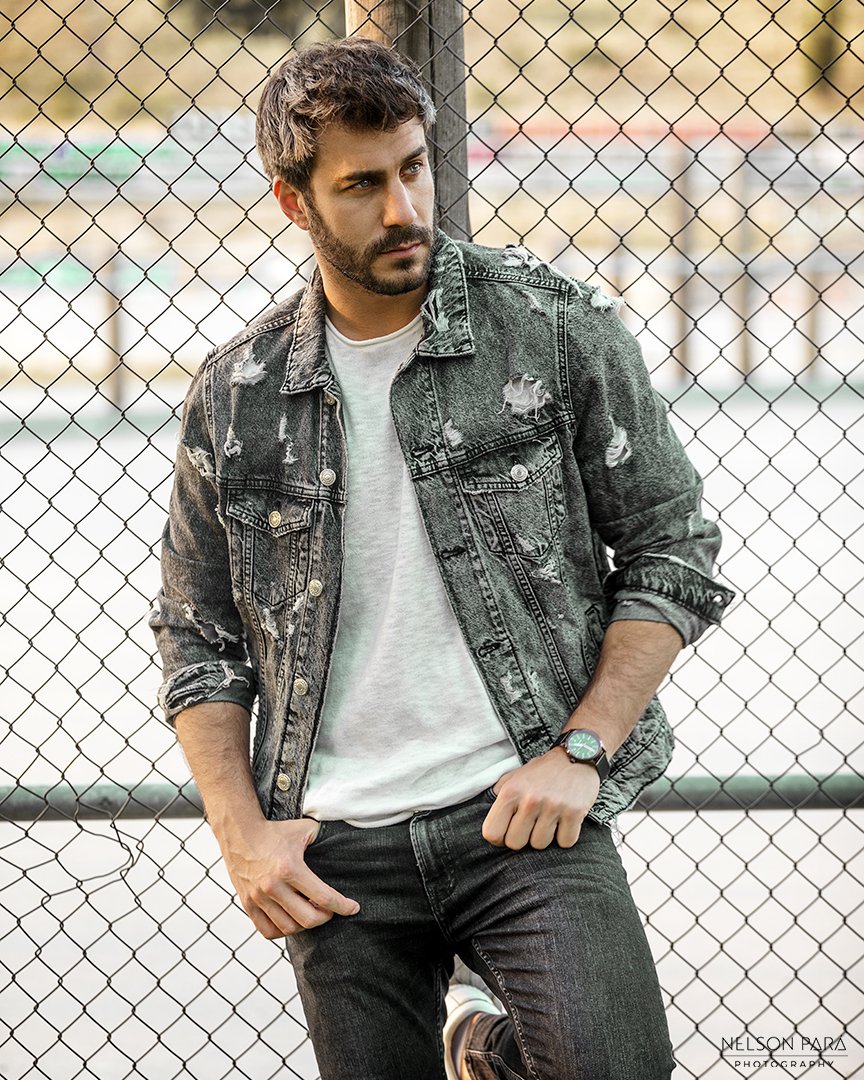 Esa semana tuve delante de mi objetivo ese gran artista valenciano, Dani Tatay. 
#danitatay #madridrío #sesiondefotos #dancerlife #atores #elguardaespaldas #dirtydance #ojosazules #vaqueiro #nelsonparaphotography #male #hombres #españoles #streetstyleluxe