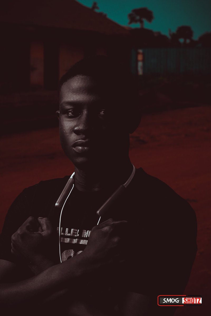 YanetTisan's tweet photo. Because I be black no mean say make u kill me, I be human too! 
#BlackLivesMatter 
#Stop_the_killings_in_SK https://t.co/gh4wooPZLu