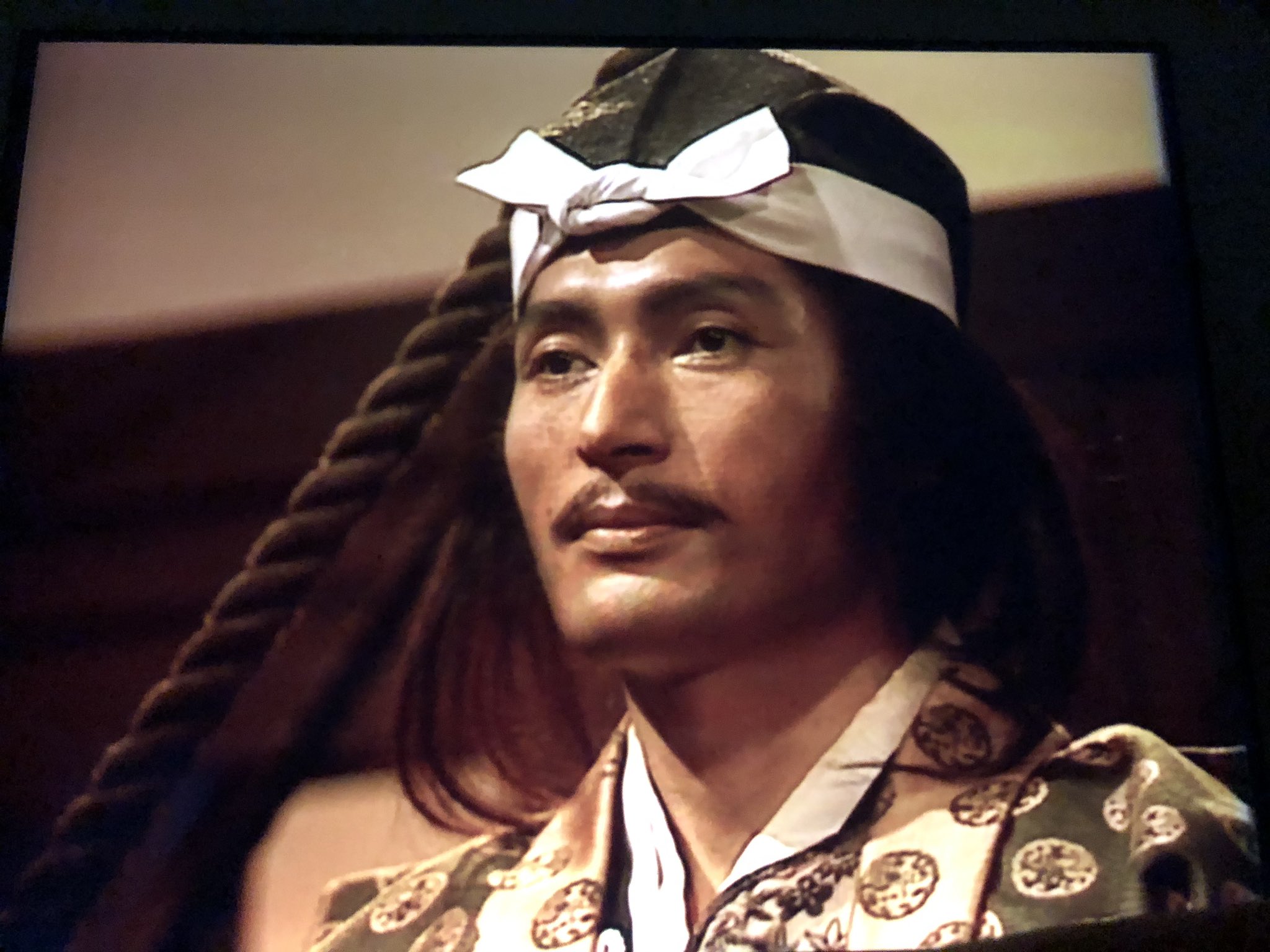 Chikako Kinoshita 引き続き 大河ドラマ 黄金の日々 を観賞中 とにかく信長役の高橋幸治 さんがエロかっこ良くて やっぱり今でも信長といえば この方以上の役者さんはいないと思う あ 平野耕太先生のドリフターズのノブノブもスッキ 惟任 貴方は