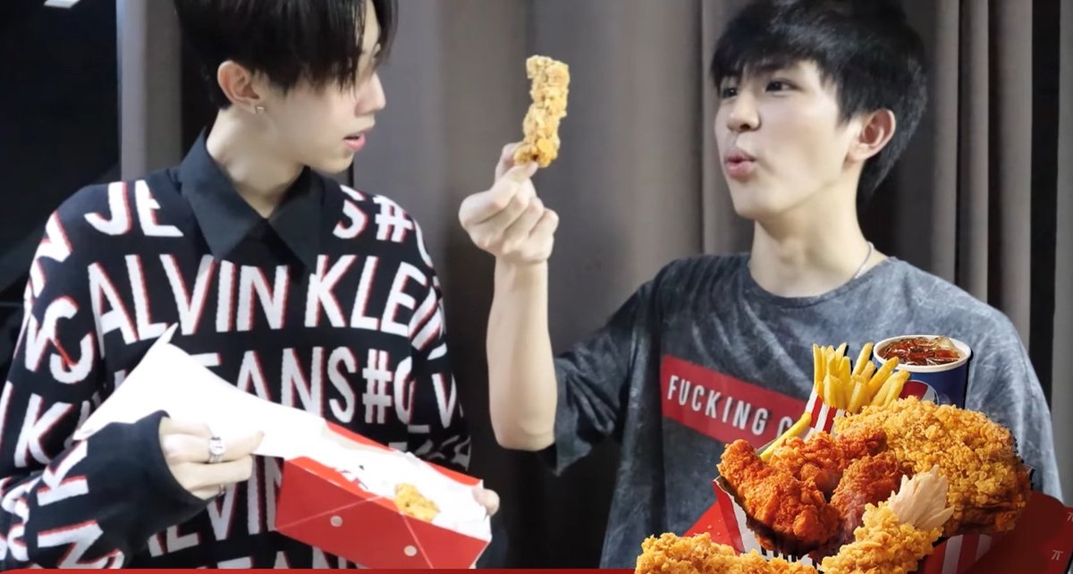 MTBB_SG's tweet photo. ย้อนไปดูคลิป Acting Class 👉 https://t.co/c0SOoMblOw ของช่อง #saveG แล้วอยากกินไก่ #เคเอฟซี ขึ้นมาอีกแล้ว😆 แต่ด้วยความที่เราชอบครีเอทเมนูใหม่ๆ..วันนี้เลยออกมาเป็นเมนู "มัสมั่นไก่ไม่มีกระดูก" ทานกับข้าวสวยร้อนๆเข้ากันดี๊ดี😍🍗🍚
#kfctogetherness #MasterChickKFC #KFCLoveThisDish https://t.co/rSrM1c28ut