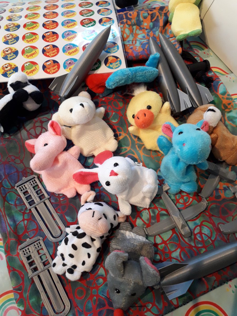 pack_steam's tweet photo. This mini #STEAMPack is off to it's new home tomorrow, it's been made to help staff keep young children calm in an emergency with some 3D prints, distraction toys, stickers & activity books all in a special home made bag. It's taken a while, but we got there in the end.π https://t.co/GY84CG3wEK