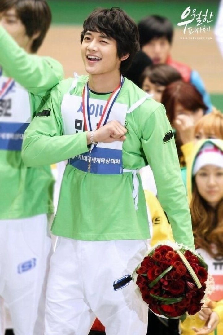 the reason why they banned SHINee to attend ISAC  yes our flaming charisma minho