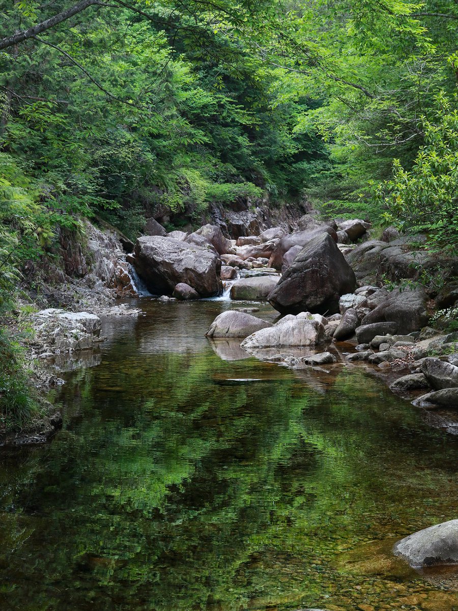 石ケ 谷 峡