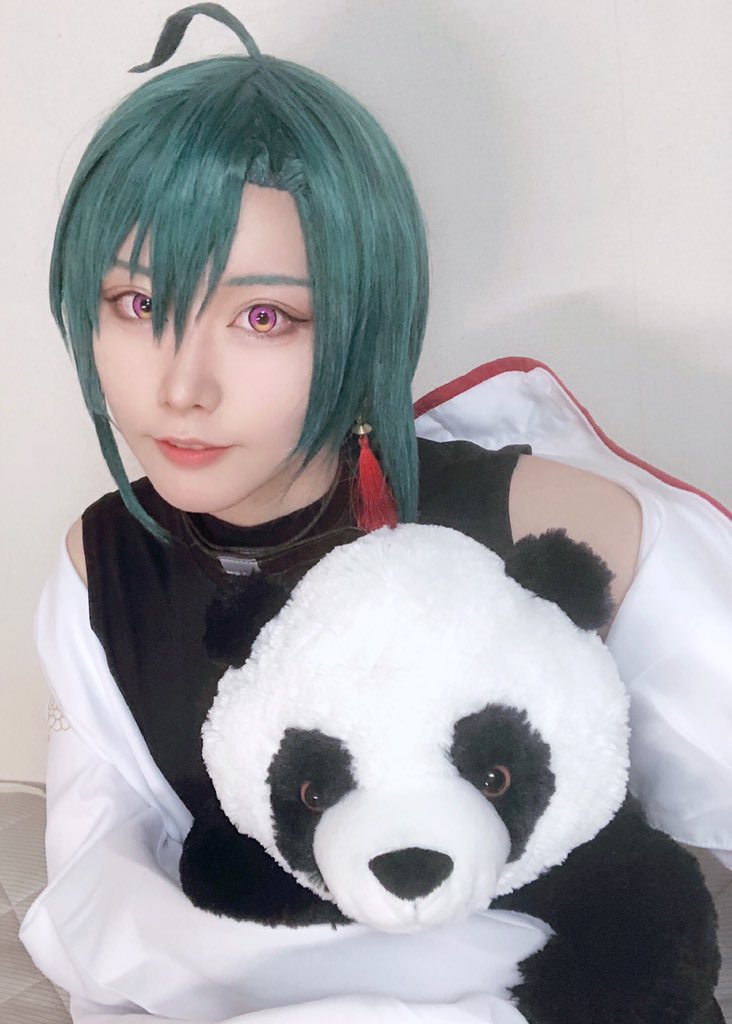 久々のコス😂 ずっとやりたかった🌈🕒の緑仙のコスプレ〜🐼