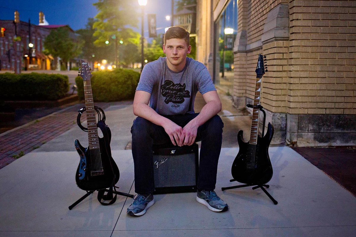 proonelife's tweet photo. Will play for tips.
F O L L O W
Y O U R
O W N
P A T H
#ProOneTees #FollowYourOwnPath #BeDifferent #OneLife #ProOneLife #tshirt #lifestyle #guitar #livemusic #shopsmall #shopsmallbusiness #makeadifference #visitalabama #muscleshoals https://t.co/AoMrZEAkK3