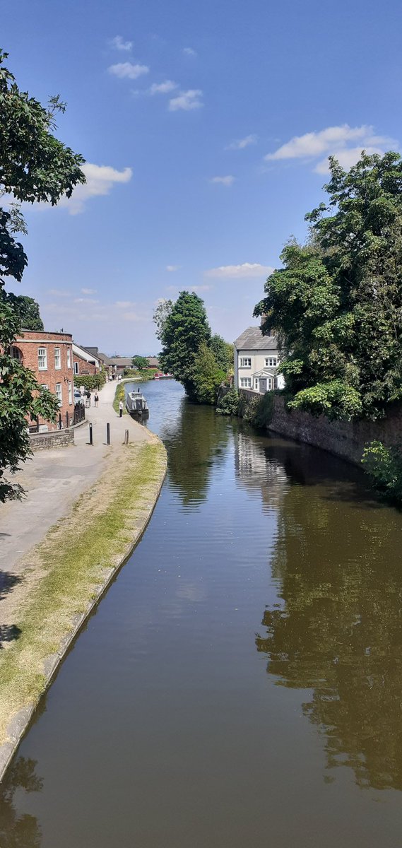 ianmcdowell2010's tweet photo. View from Lymm Bridge 📍 https://t.co/vK7mwF1UAl
