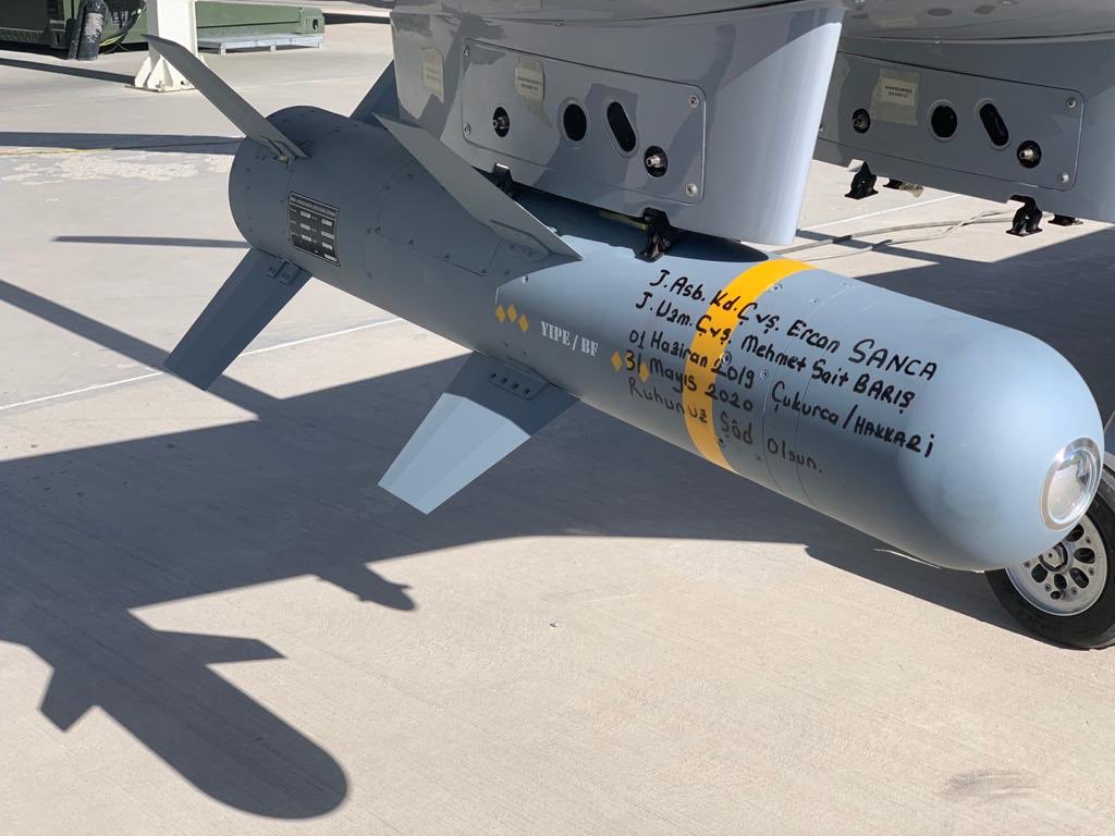 Kahraman <a href="/jandarma/">T.C. Jandarma Gn. K</a>’mız hava destekli operasyonla tam bir yıl önceki defteri kapattı! 

Çukurca Kazan vadisinde üç terörist etkisiz...
Birisi Kazan Vadisi sözde sorumlusu... 

Rahat uyuyun 🇹🇷

J.Asb.Kd.Çvş. Ercan Sanca
J.Uzm.Çvş. Mehmet Sait Barış