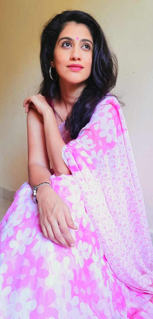 #pinkismycolor #pinksaree #sareelove #elegance 
#mk #manasikulkarni