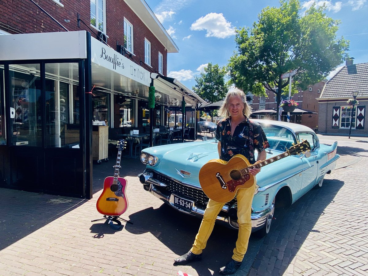 ErwinNyhoff's tweet photo. Corona Cadilllac Concerts op uw favoriete terras!!Hier een paar v mijn favoriete terrassen waar ik graag vertoef of heb opgetreden. Wil je (willen jullie)me boeken op een favoriet terras ?Mail/app info@erwinnyhoff.nl 0629504441 In  @NikkisDalfsen #brasserie13heeten #buuffiesheino https://t.co/fahLW5Tv0b