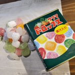 まるでソシャゲのガチャ？ドロップ食べてるとハッカばかりだなぁと思ってたけど開けてみたら・・