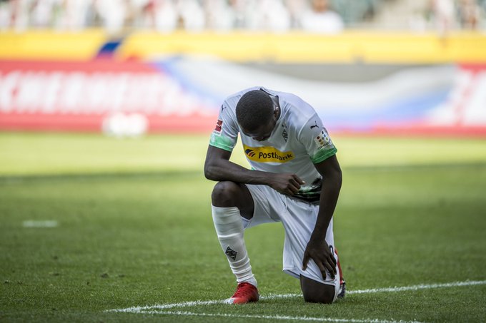 Lihat gambar di Twitter