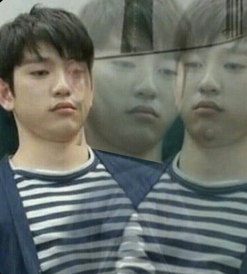 imoveddddd's tweet photo. SORRY BUT THE HECK IS HEAR HERE??? USER JINYOUNG , EXPLAIN https://t.co/ze2poHGUCb