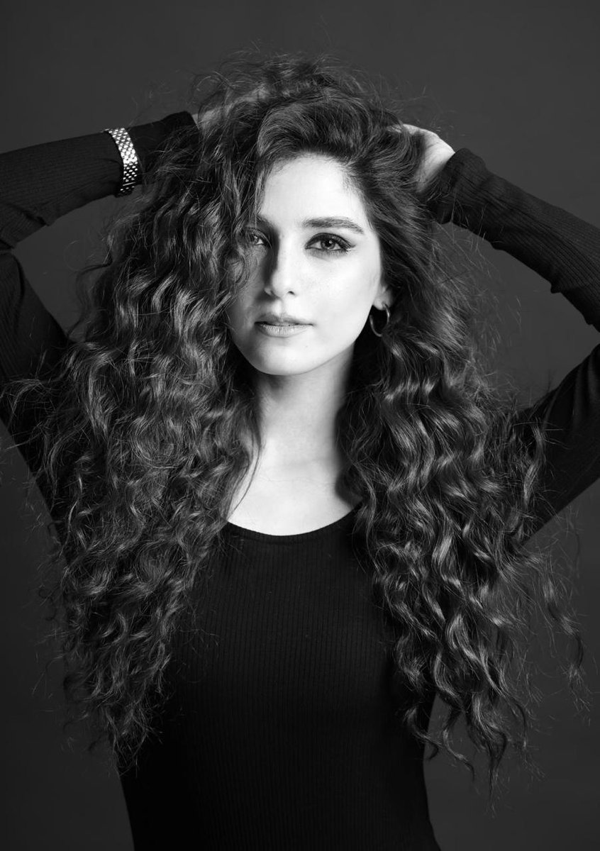mayaali07's tweet image. It’s less what the eyes sees and more what the soul feels..♣️
@shakeelbinafzal 
@khanshoaib.thestylist @yash645 
#chapterfour