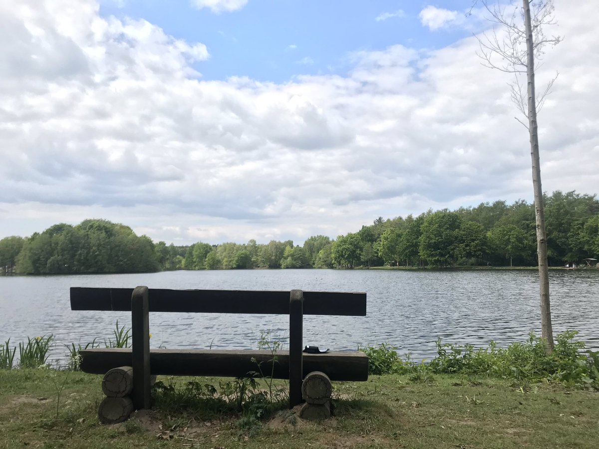 juan2FD's tweet image. Vamos bien, cogiendo ritmo poco a poco en los entrenamientos...que aquí uno se dejó mucho y se ha puesto fondón 😅🤣

#derwegistdasZiel