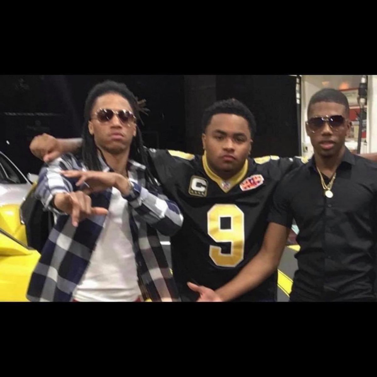 tooshorttootie's tweet photo. Reunited ๐ค๐ฝ๐ค๐งก
#LongLiveBI
#LongLiveBen
#LongLivePoohly https://t.co/rx2dGWey5D