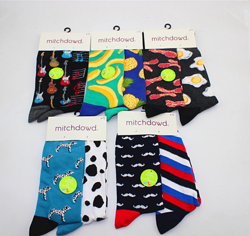 SockzPlanet's tweet photo. #GRANDMA #toes Cotton Socks with Abstract Tropical Fruit Themed Designs https://t.co/yBxDQARodZ https://t.co/IQJjIVTVJb