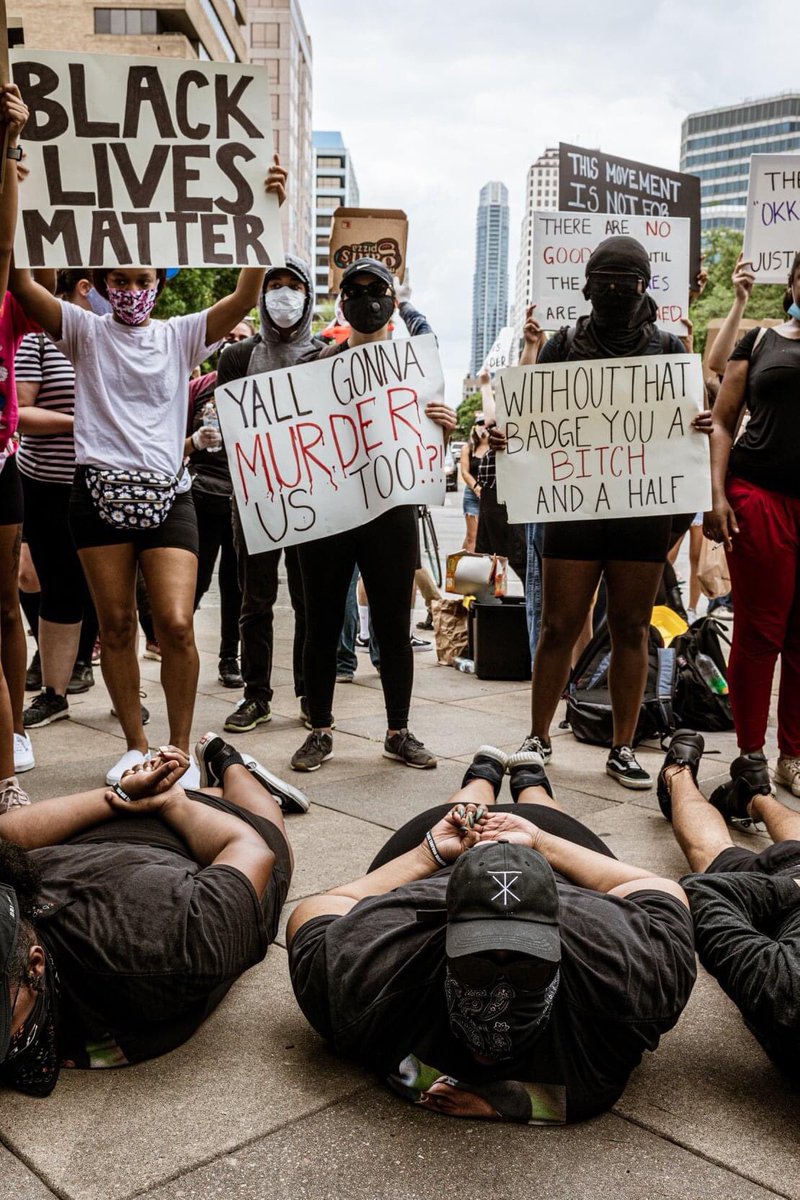 parabeks's tweet photo. Austin for George Floyd. Austin for Black Lives. 5/31/2020 Protest. 
.
.
.
#georgefloyd #georgefloydprotest #blacklivesmatter #icantbreathe #sayhisname #austintexas #atx #austin #austintx #protest #protests #nojusticenopeace @Blklivesmatter @AustinChronicle @statesman https://t.co/hhol3rDTQk
