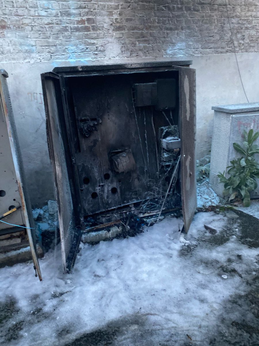 ⚠️Nous subissons un acte  de vandalisme à ⁦⁦⁦<a href="/roubaix/">Ville de Roubaix</a>⁩ sur le secteur rue des Fabricants  
Nos équipes sur place travaillent d arrache pieds pour trouver une solution .