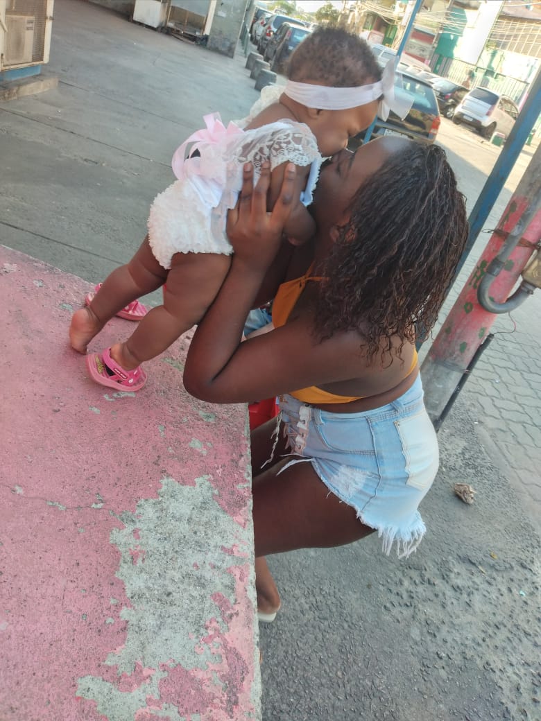 thifany_yooh's tweet photo. Eu te dei a luz, mas foi você que iluminou a minha vida💖👣🥺🥺🥺, 
#Destraidas https://t.co/E4uyd7Ovza