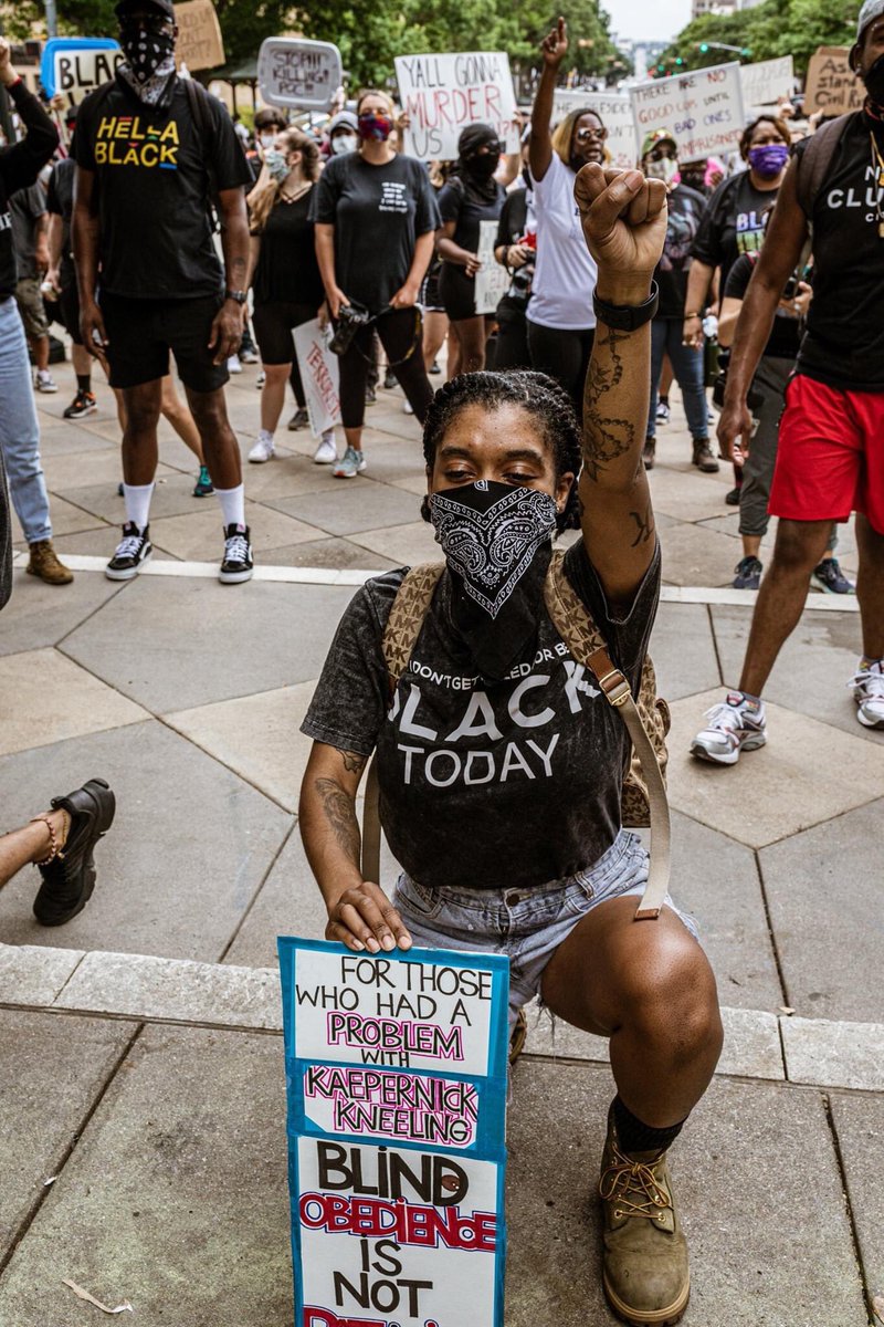 parabeks's tweet photo. Austin for George Floyd. Austin for Black Lives. 5/31/2020 Protest. 
.
.
.
#georgefloyd #georgefloydprotest #blacklivesmatter #icantbreathe #sayhisname #austintexas #atx #austin #austintx #protest #protests #nojusticenopeace @Blklivesmatter @AustinChronicle @statesman https://t.co/2wFVMK8UEc