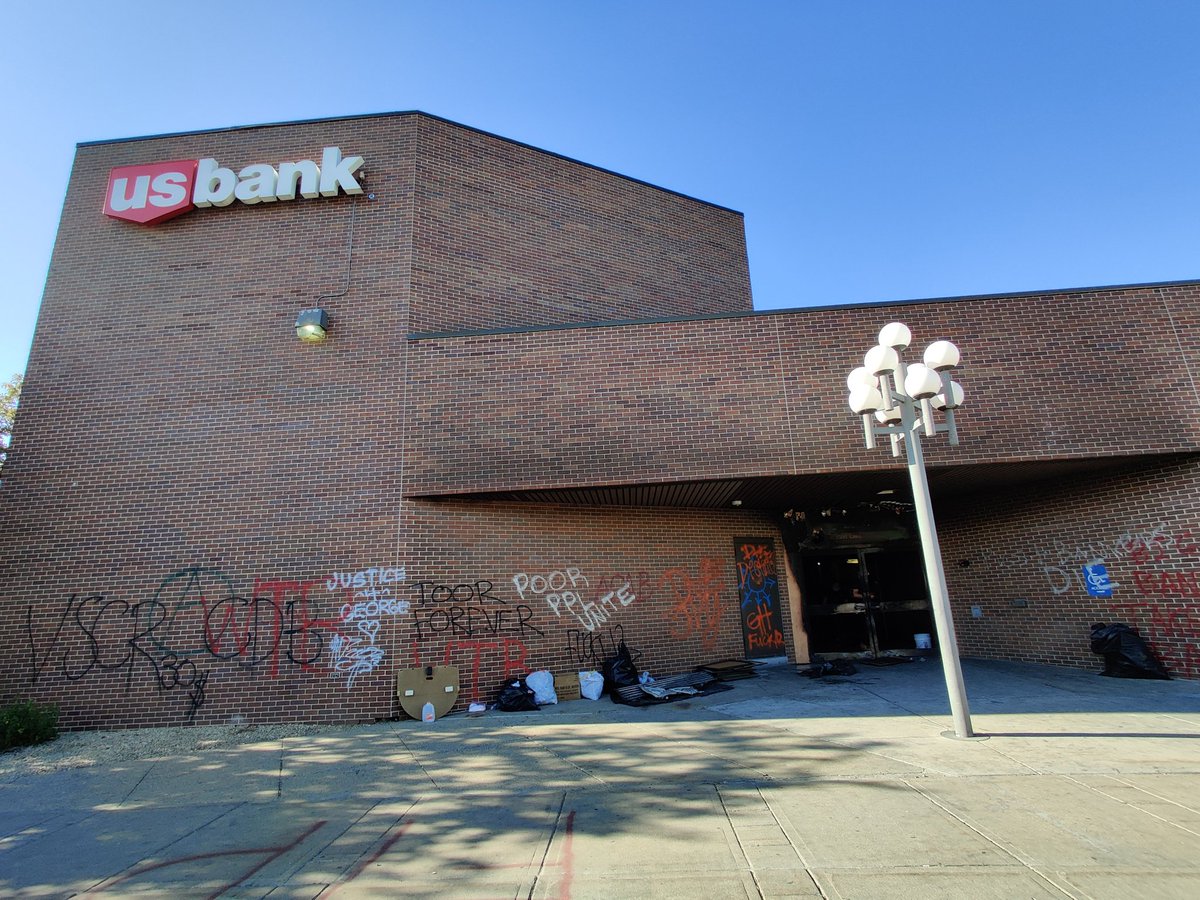 LemonNation tweet media