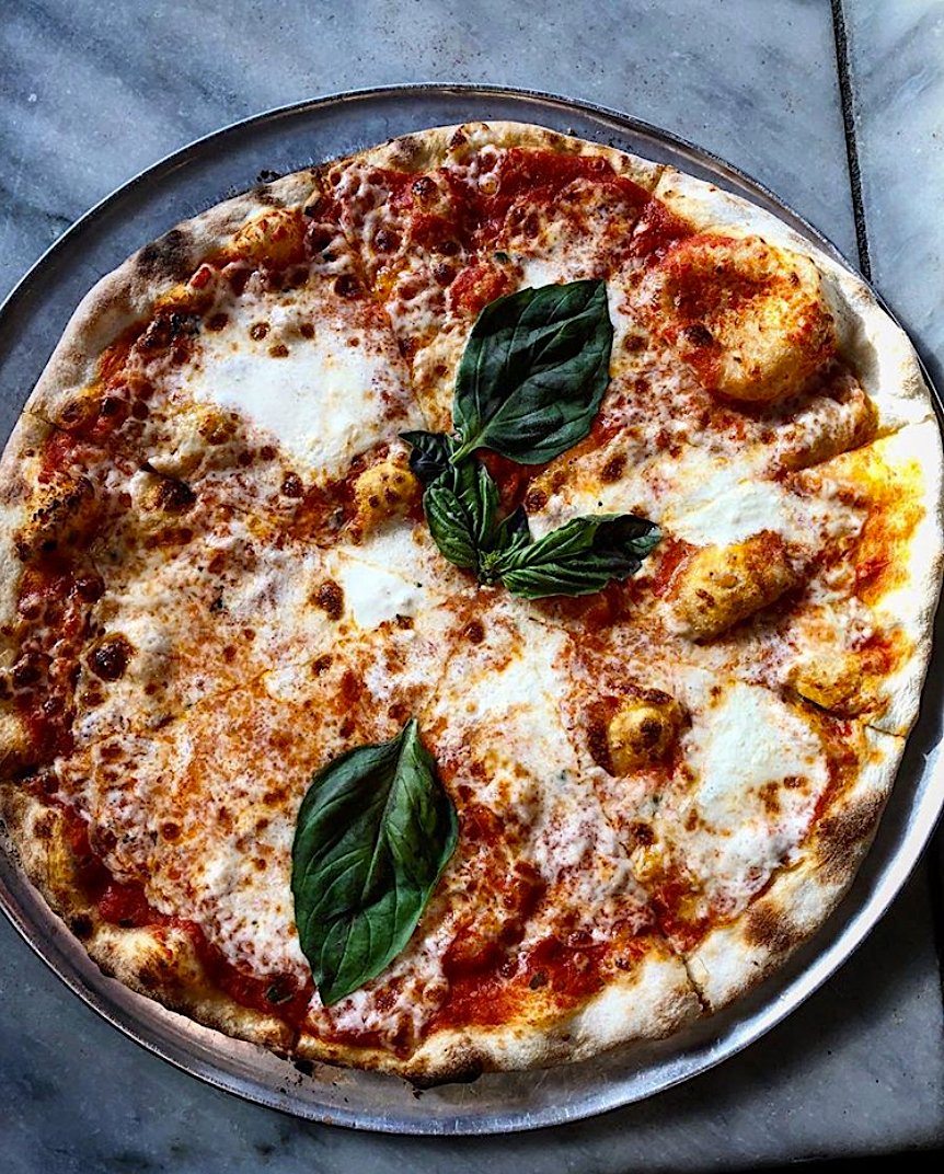 Order415sf's tweet photo. Might be the best Margherita in the Universe at @acquolinasf! Who else agrees?✋🍕
.
Click the link in our bio to stay updated on all restaurants in the city! https://t.co/8OVwhfrHw5