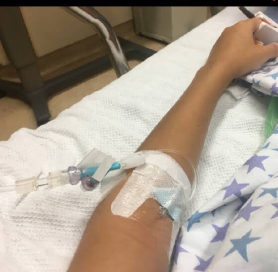 FabiRose1962's tweet photo. We will offer the best of ourselves, so that the worst does not prevail and that the cure will perpetuate times of more humanization.
We can channel good things despite this unstable and bad phase.
#aboutmydaysinthehospital #aboutmycrash #1weektoday
#whatIlearnedaboutcovid19 https://t.co/SxmcRgsdRx