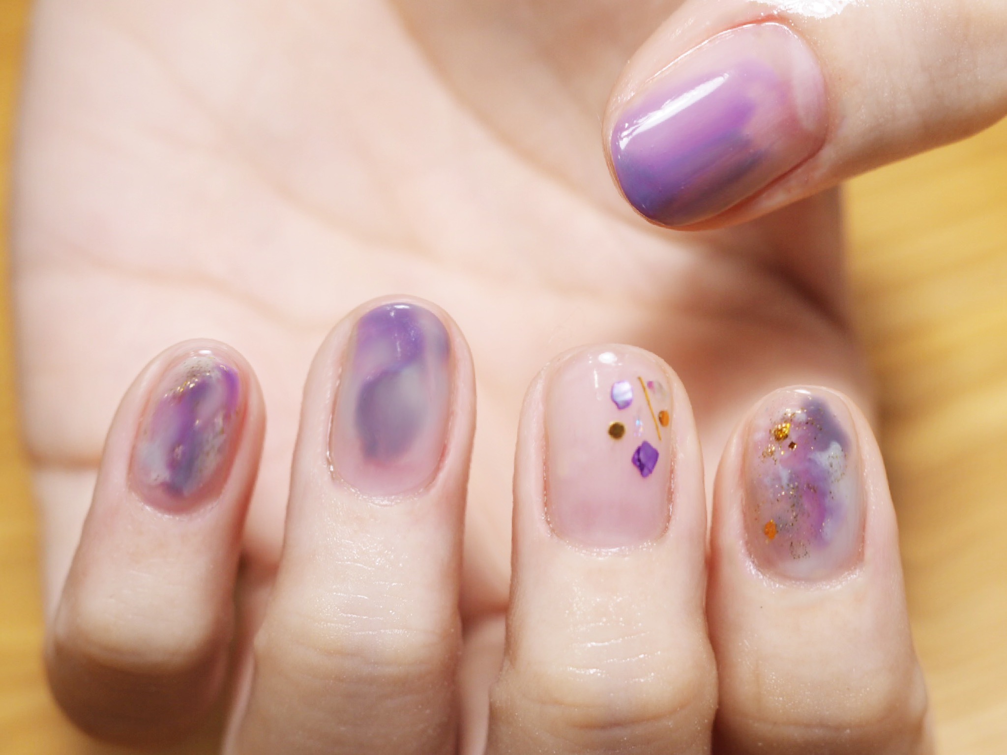 Nail Yumihari 薄紫とグレージュの春 明暗二色のクリアな薄紫にグレージュを 7000 ネイルデザイン ショートネイル ニュアンスネイル ランダムネイル クリアネイル シンプルネイル 春ネイル 春ネイル 中目黒ネイルサロン 上品 ネイル 札幌 Nail Yumihari 薄紫とグレージュの春 明暗二色のクリアな薄紫にグレージュを 7000 ネイルデザイン ショートネイル ニュアンスネイル ランダムネイル クリアネイル シンプルネイル 春ネイル 春ネイル 中目黒ネイルサロン 上品 ネイル 札幌