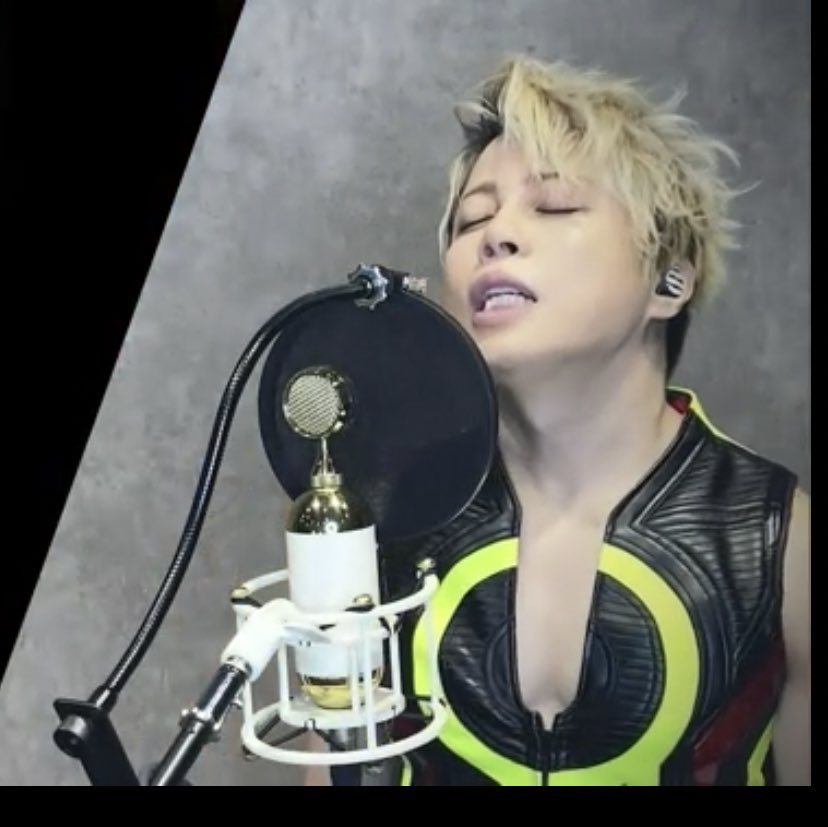 AbsTnnk's tweet image. 見逃し配信で観られたっ(๑•̀ㅂ•́)و✧

力強い歌声が聴けて嬉しい～💕
衣装も髪型も顔も全てがかっこよすぎますな❣️❣️❣️

朝から眼福🧡(๑ˊ͈ ꇴ ˋ͈)♡॰ॱ

#MUSICAIDFEST 
#J
#西川貴教
#Another Daybreak