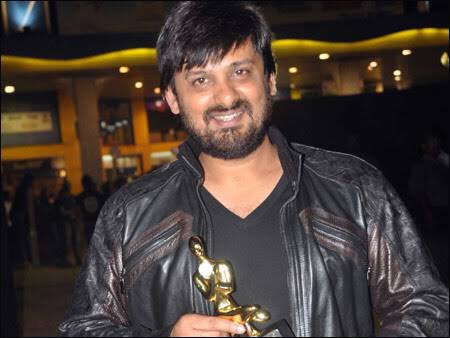 Wajid Khan of the Sajid Wajid Duo passed away. Shocked by this news at this hour . Just a day back I was grooving on their new track of Salman. Shocking. Heartbreaking news. My Condolences to the fam n our industry 🙏🏻😔#wajidkhan#rip