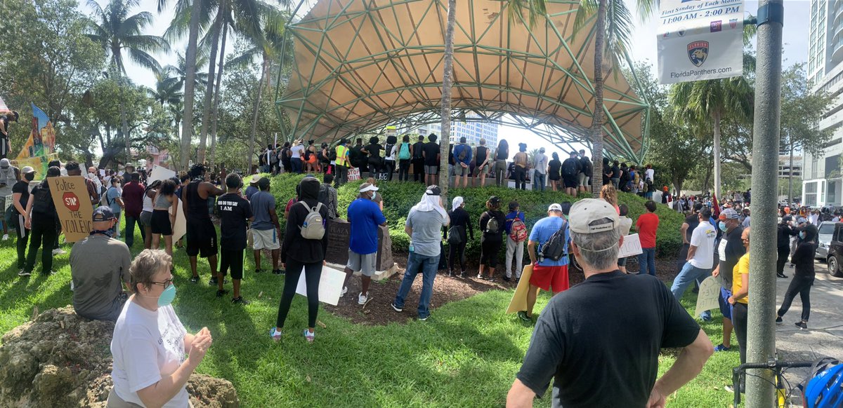 TMNSPodcast's tweet photo. Our Host @IAmZachCooper is at the #FortLauderdale Protest Now! #BlackLivesMatter https://t.co/QZaBvMt6I6