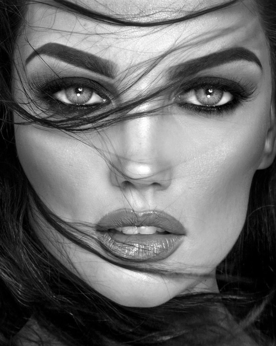 JazzGrooveWs's tweet photo. Model: Mariah Rose ✨ 
Photo by Oscar Picazo 📸
#oscarpicazo #blackandwhitephotography #blackandwhite #fashion #fashionphotography #model #amazing #beauty #sexy #hotgirls #sexygirls #naked #nude #smokeyeye #cute #curvy #look #makeup #beautiful #beautifulface #portraitphotographer https://t.co/WdVpbtJIUi