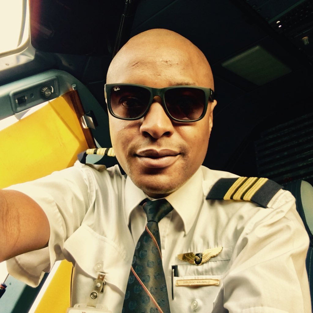 mmodiba10's tweet photo. Ladies and gentlemen, this is Sbusiso Nxumalo [ @FlyingZulu ] and South Africa's first black woman commercial pilot, Asnath Mahapa [@AsnathMahapa ]. Both are under attack for standing up against the lack of transformation and BRPs. Let's support them. Continue fighting 🙏🏿🖤 https://t.co/v1FOWG8HNY
